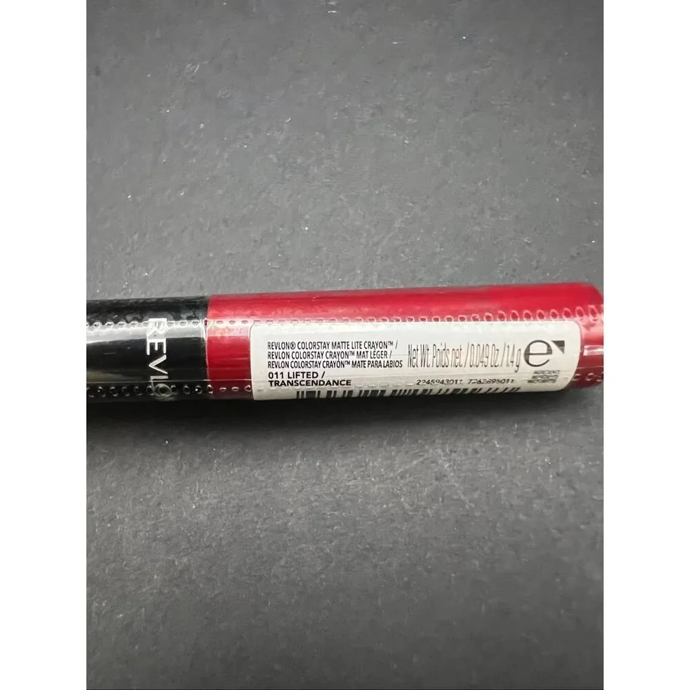 New Sealed Revlon Colorstay Matte Lite Crayon 006 Lift Off
